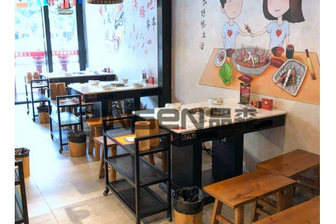 如何選擇火鍋桌廠家來定制火鍋桌？